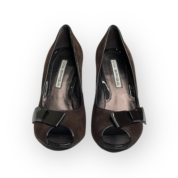 new Via Spiga ༄ Peep Toe Stiletto Heel Bow Pumps ༄ Suede Patent Leather ༄ Brown - Picture 9 of 16